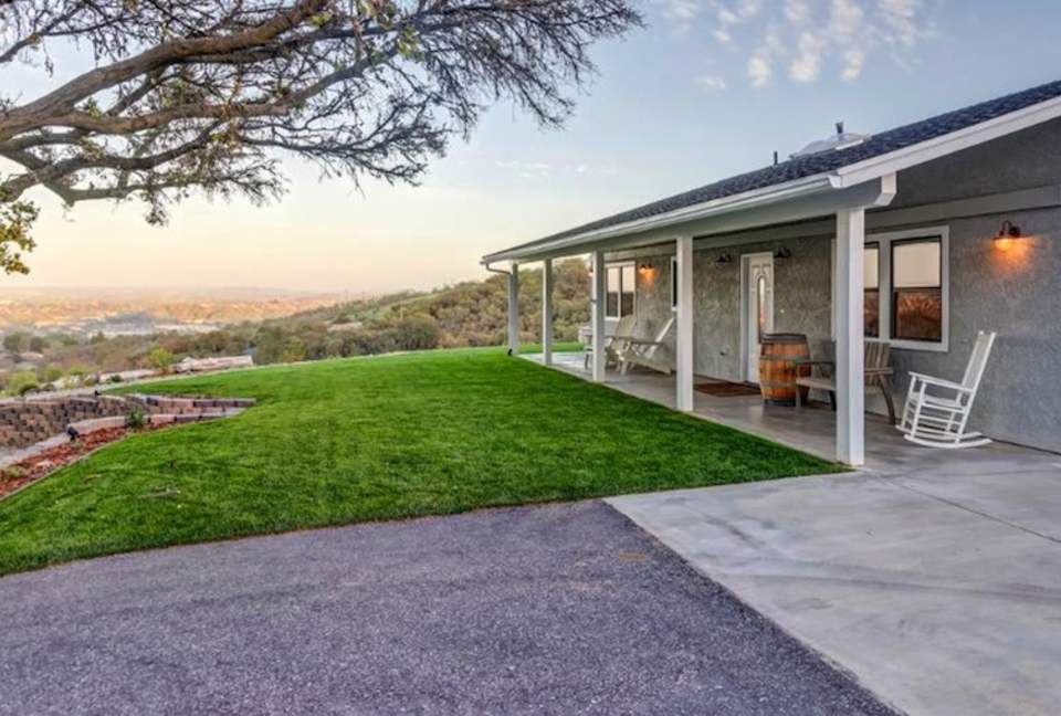 Illumination Ridge:  visit Paso Robles in Style! - Paso Robles, California