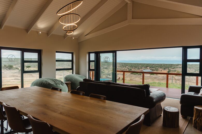 Exclusive Off-Grid Lodge Near Addo National Park - Addo, South Africa