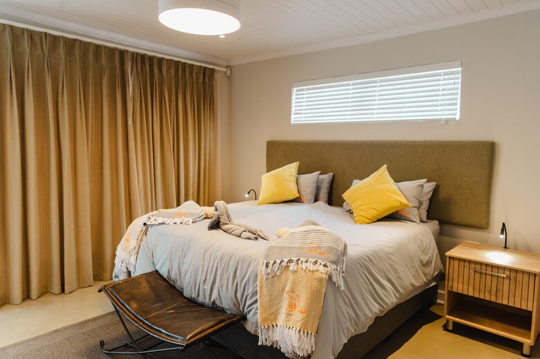 Exclusive Off-Grid Lodge Near Addo National Park - Addo, South Africa