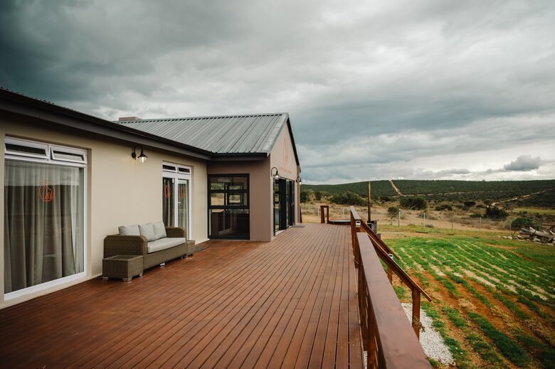 Exclusive Off-Grid Lodge Near Addo National Park - Addo, South Africa