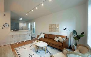Stylish City Retreat in the Heart of Bucktown - Chicago, Illinois