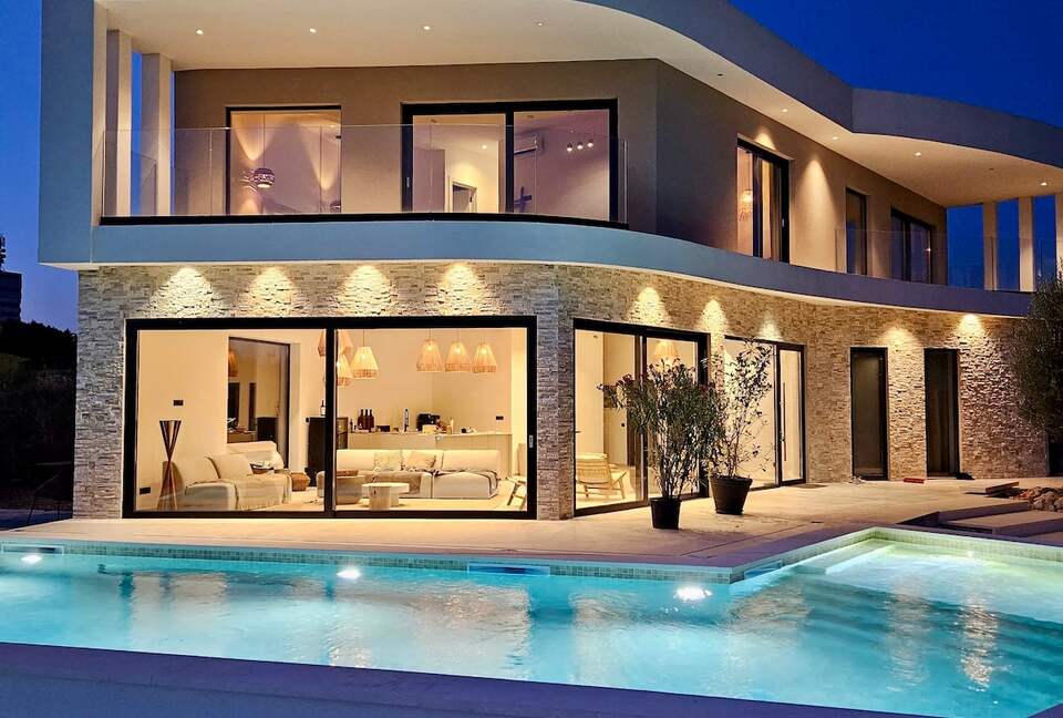 Private design-villa with large pool in Pula - Pula, Croatia