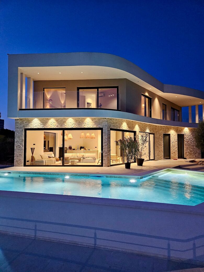 Private design-villa with large pool in Pula - Pula, Croatia