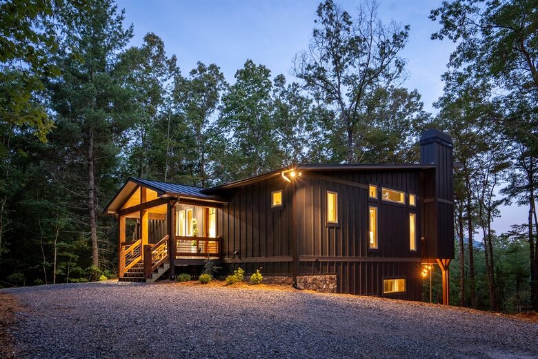 Modern Mountain Retreat with Outdoor Living & Spa Amenities - Blue Ridge, Georgia