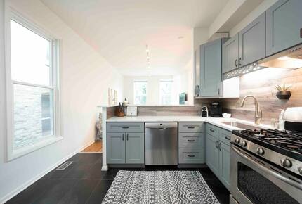 Stylish City Retreat in the Heart of Bucktown - Chicago, Illinois