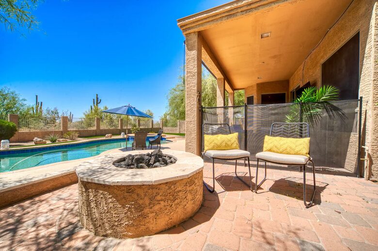 Tranquil Oasis with Putting Green & Outdoor Lounge - Scottsdale, Arizona