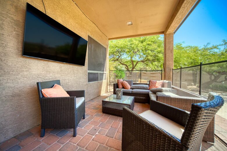 Tranquil Oasis with Putting Green & Outdoor Lounge - Scottsdale, Arizona