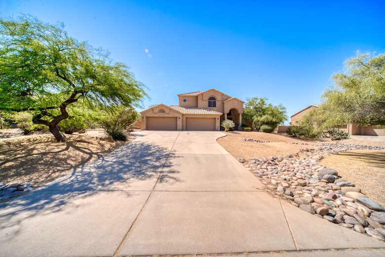 Tranquil Oasis with Putting Green & Outdoor Lounge - Scottsdale, Arizona