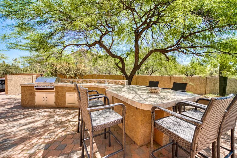 Tranquil Oasis with Putting Green & Outdoor Lounge - Scottsdale, Arizona