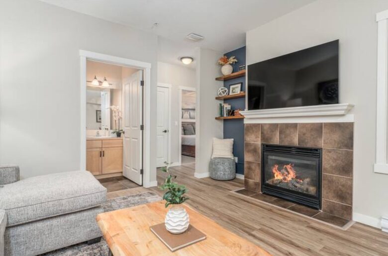 Cozy Mountain Escape in the Heart of Canmore - Canmore, Canada