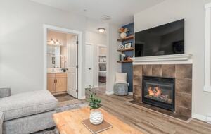 Cozy Mountain Escape in the Heart of Canmore - Canmore, Canada