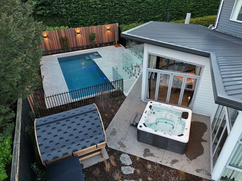 Architectural Retreat with Luxe Outdoor Oasis in Queenstown - Queenstown, New Zealand