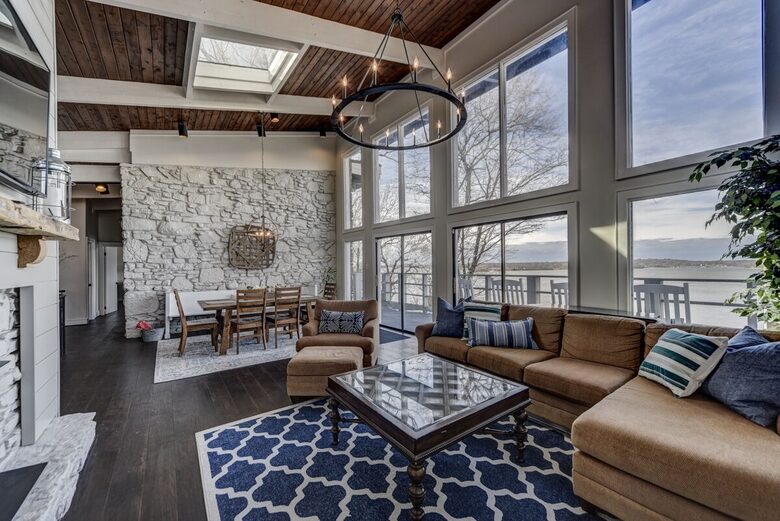 Stylish Lakeside Haven Near Nashville - Old Hickory, Tennessee