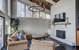 Stylish Lakeside Haven Near Nashville - Old Hickory, Tennessee