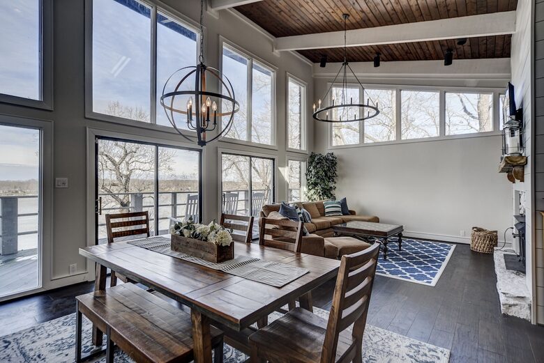 Stylish Lakeside Haven Near Nashville - Old Hickory, Tennessee