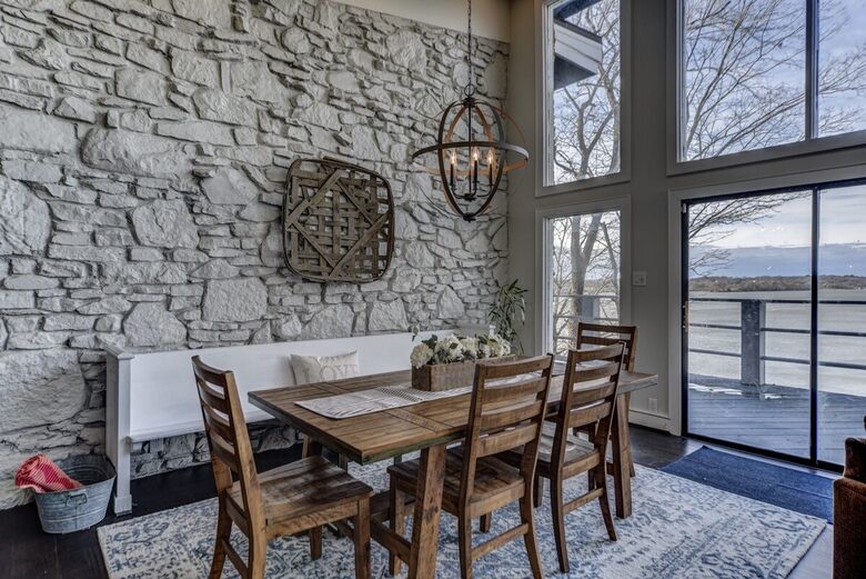 Stylish Lakeside Haven Near Nashville - Old Hickory, Tennessee