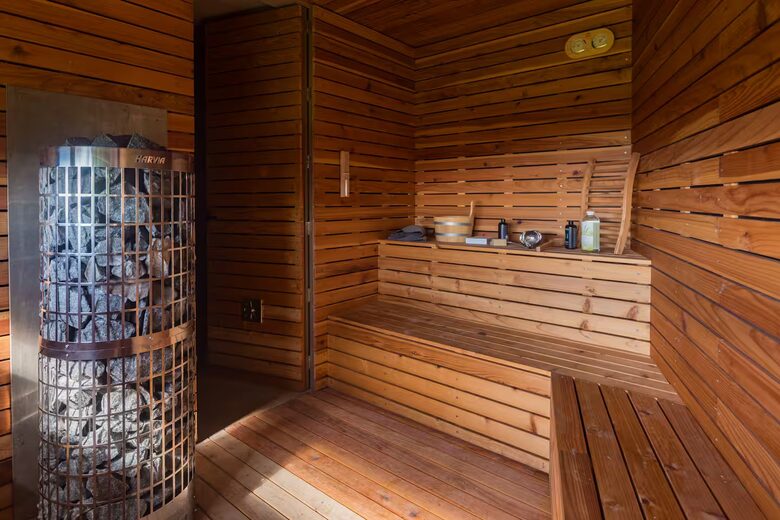 Oceanview Azorean Retreat with Heated Pool & Sauna - Nordeste, Portugal