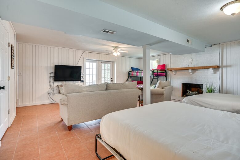 Charming Lakefront Escape with Private Dock & Hot Tub - Waverly, Tennessee