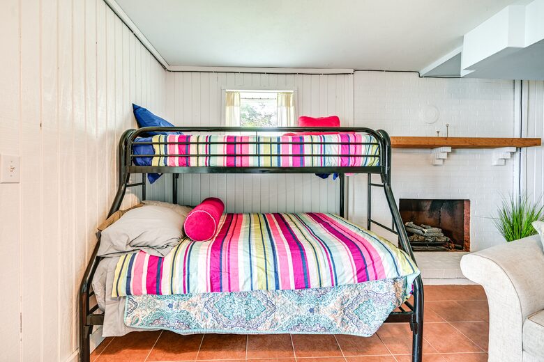 Charming Lakefront Escape with Private Dock & Hot Tub - Waverly, Tennessee