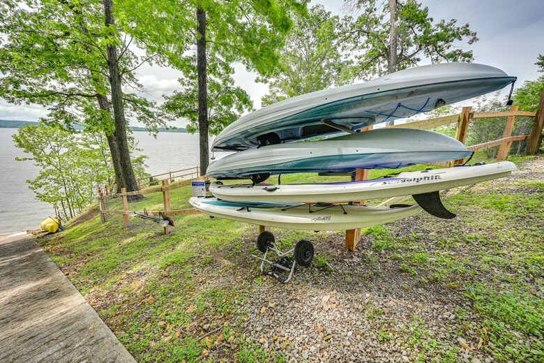 Charming Lakefront Escape with Private Dock & Hot Tub - Waverly, Tennessee