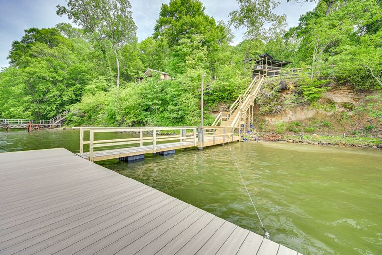 Charming Lakefront Escape with Private Dock & Hot Tub - Waverly, Tennessee