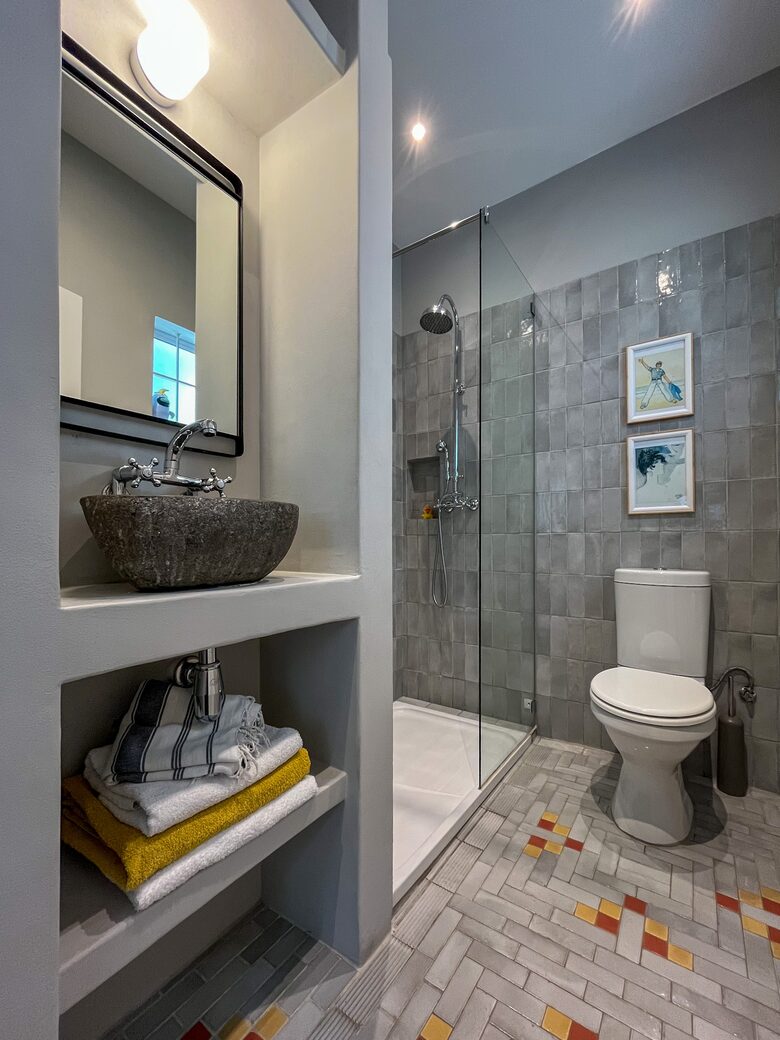 BR 4 Ensuite BA (Shower)