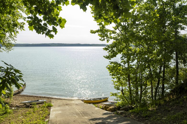 Charming Lakefront Escape with Private Dock & Hot Tub - Waverly, Tennessee