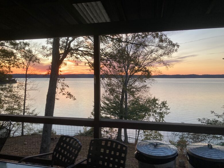 Charming Lakefront Escape with Private Dock & Hot Tub - Waverly, Tennessee