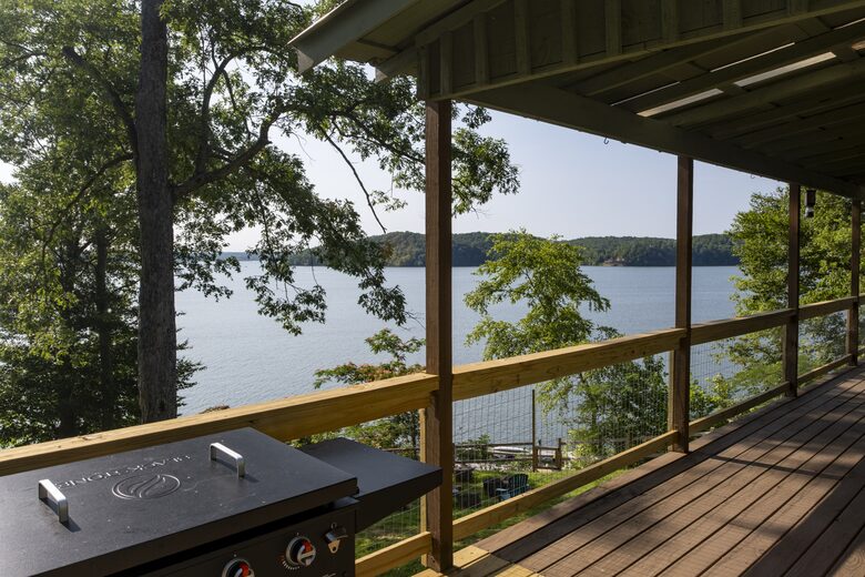 Charming Lakefront Escape with Private Dock & Hot Tub - Waverly, Tennessee