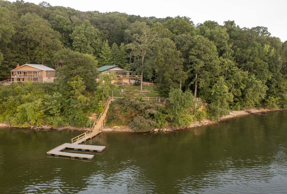 Charming Lakefront Escape with Private Dock & Hot Tub - Waverly, Tennessee