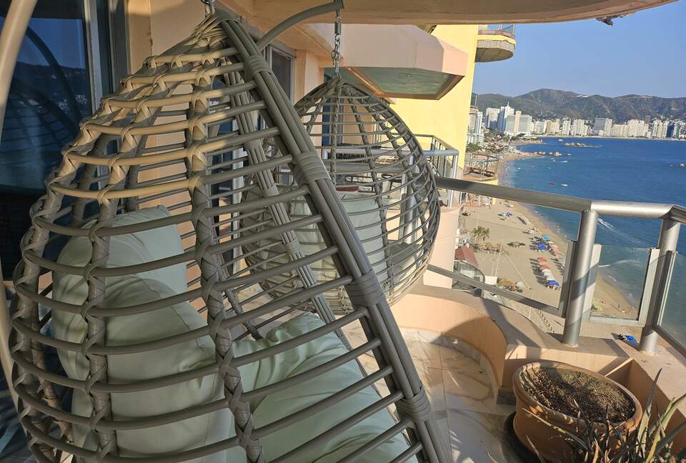 Coastal Charm Above Acapulco Bay - Acapulco, Mexico