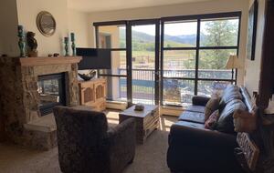 Stylish Condo Steps from Beaver Creek Access - Avon, Colorado