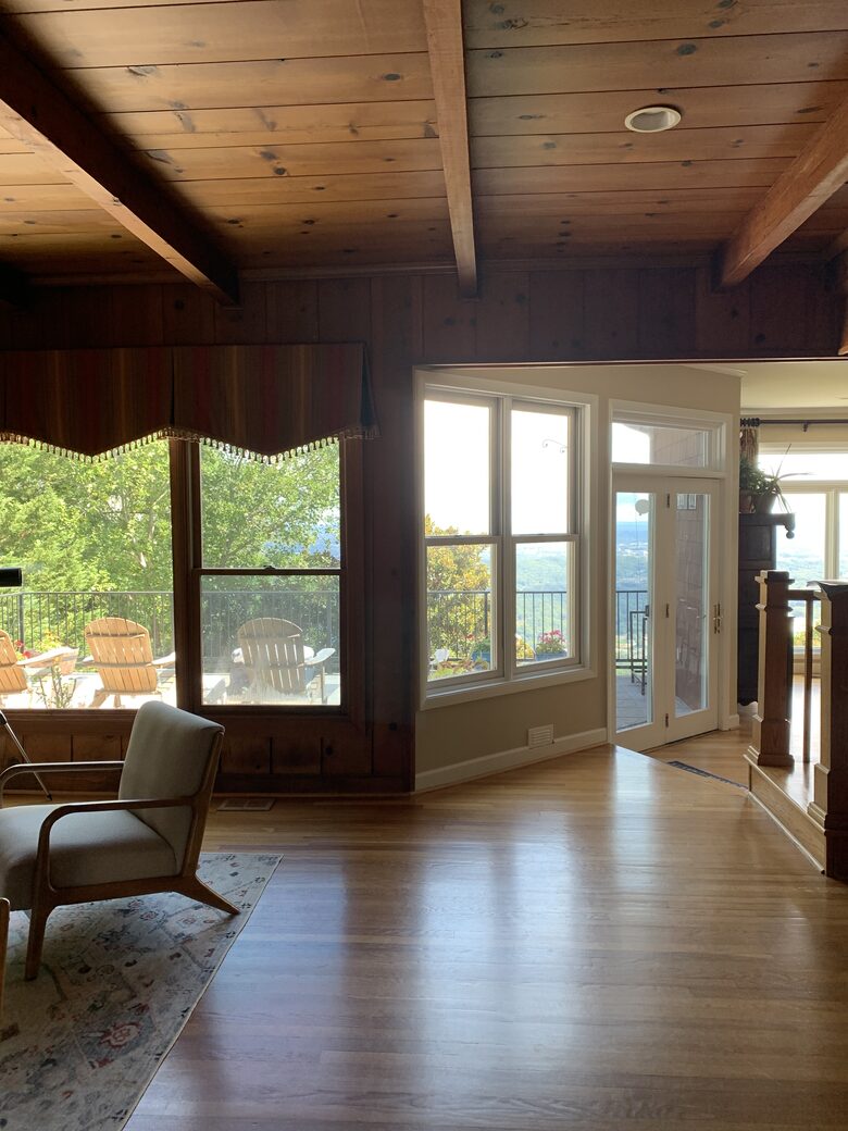 Charming Mountain-Top Haven Minutes from Downtown Chattanooga - Signal Mountain, Tennessee