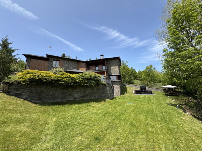 Sophisticated Mountain Retreat with Panoramic Pyrenees Views - Bolvir, Spain