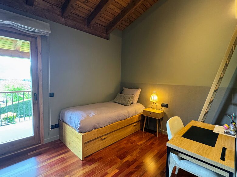 Sophisticated Mountain Retreat with Panoramic Pyrenees Views - Bolvir, Spain