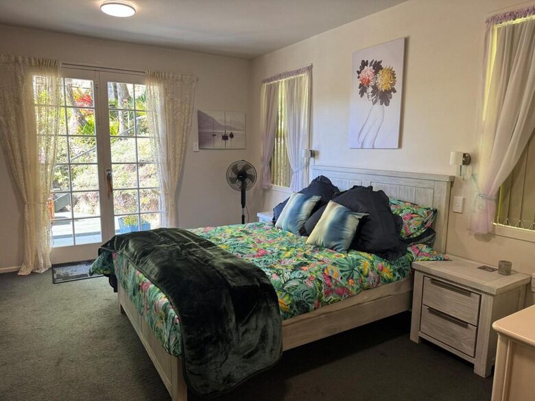 Garden Hideaway in the Heart of Paihia - Paihia, New Zealand