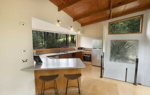 A Sanctuary Among the Slopes of Mt. Wollumbin - Smiths Creek, Australia