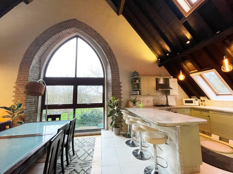 Sophisticated Two-Level Apartment in a Converted Church - Greater London, United Kingdom