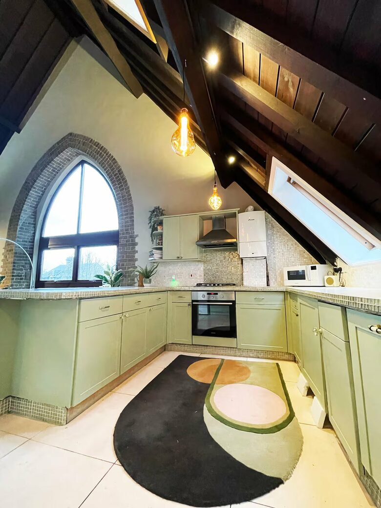 Sophisticated Two-Level Apartment in a Converted Church - Greater London, United Kingdom