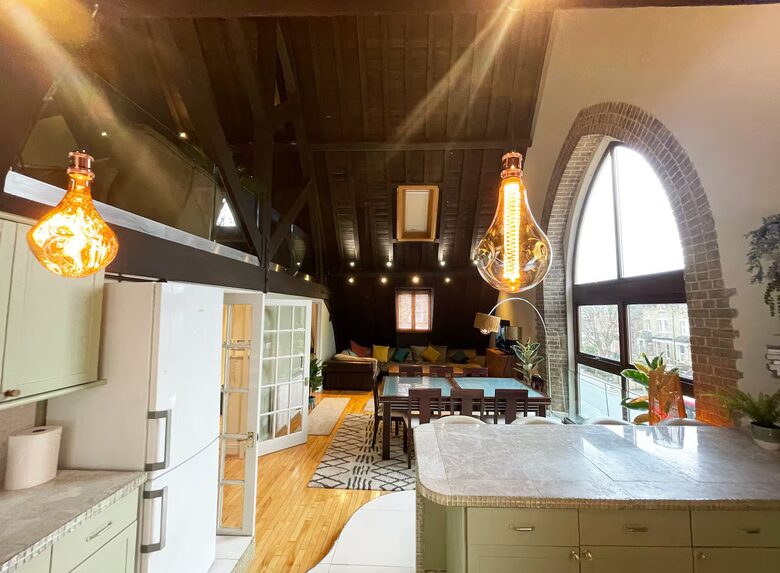 Sophisticated Two-Level Apartment in a Converted Church - Greater London, United Kingdom
