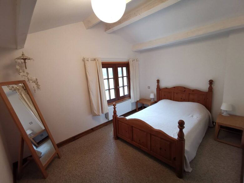 Elegant 18th-Century Restored Barn with Pool in Rural France - Verrieres, Champniers, France