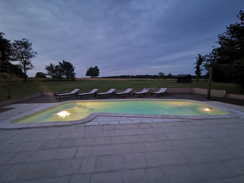Elegant 18th-Century Restored Barn with Pool in Rural France - Verrieres, Champniers, France
