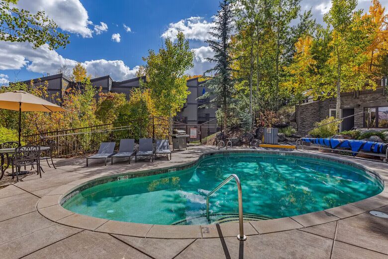 Alpine Charm with Direct Ski-In Access and Mountain Views - Snowmass Village, Colorado