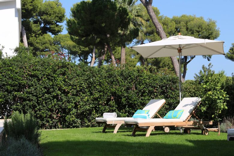 Elegant Mediterranean Retreat in Prestigious Cap d’Antibes - Cap d'Antibes, France