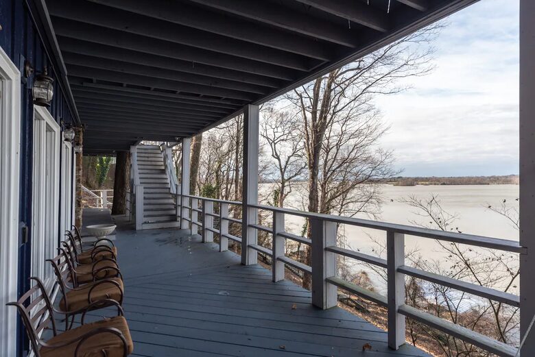 Stylish Lakeside Haven Near Nashville - Old Hickory, Tennessee