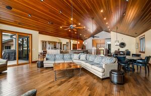 Heavenly Views & Beachfront Bliss in South Lake Tahoe - South Lake Tahoe, California