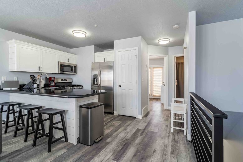 Cozy Mountain Escape 10 minutes from Powder Mountain Ski Resort! - Eden, Utah