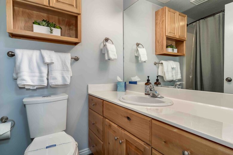 Cozy Mountain Escape 10 minutes from Powder Mountain Ski Resort! - Eden, Utah