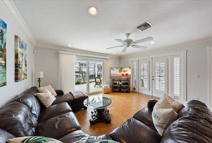 Serene Escape with Bay Views and Private Pool - Marco Island, Florida