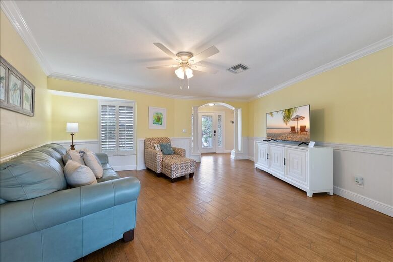 Serene Escape with Bay Views and Private Pool - Marco Island, Florida